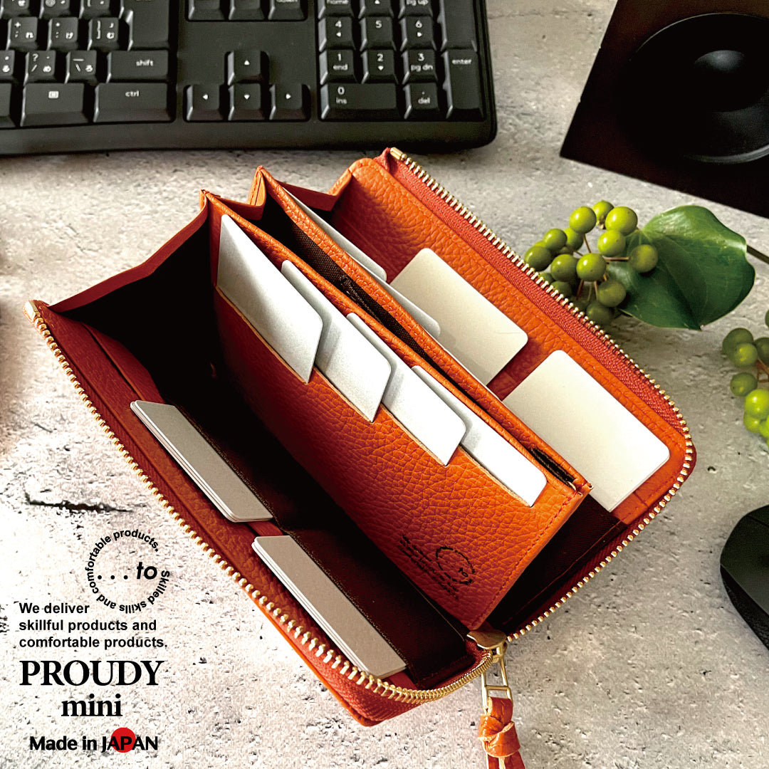 【...to®・PROUDY_mini】by Enamel・「最大20枚のカード」を膨らまずに収納可能。カード20枚が「美しく並ぶ」整う長財布